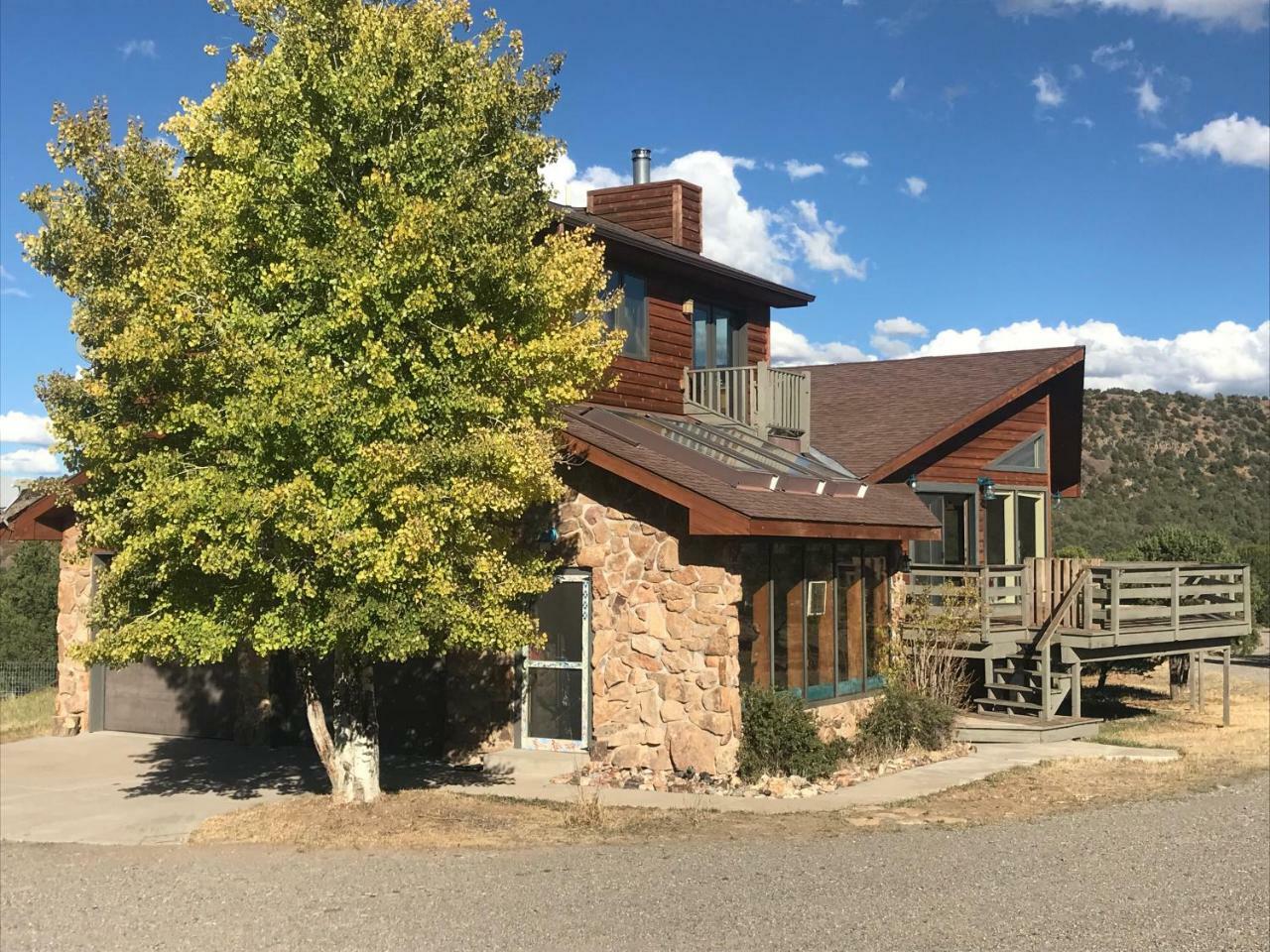 Double G Ranch & Guestlodge Montrose Exterior photo